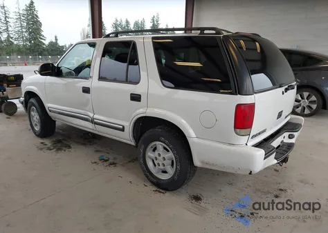 2001 Chevrolet Blazer Ls z USA, uszkodzony, nr VIN 1GNDT13W812206341
